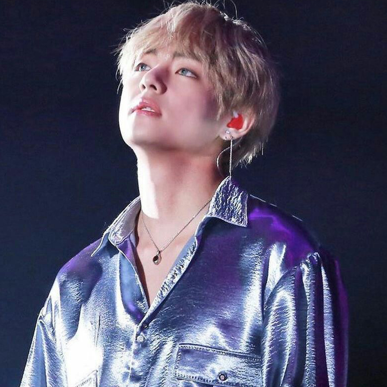 뷔 (방탄소년단)의 비하인드 컷