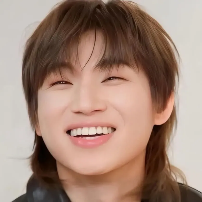 大声 (BIGBANG)的最新照片