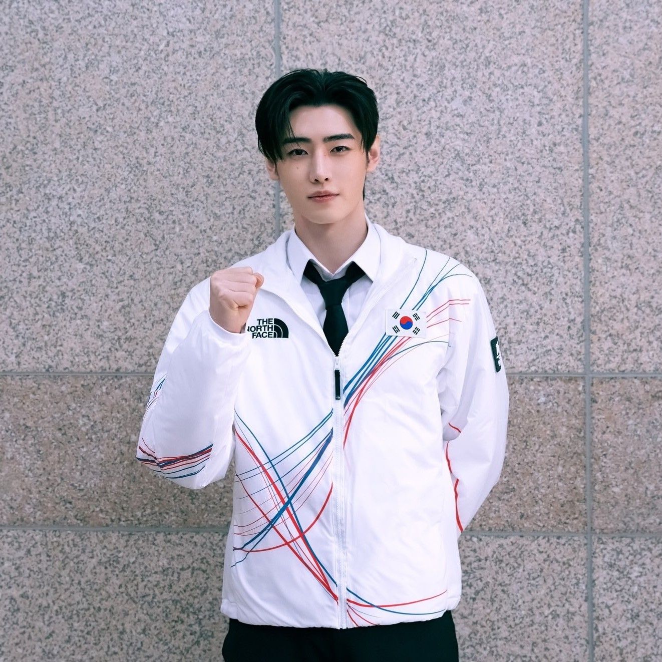 Behind-the-scenes cut of Sunghoon (ENHYPEN)