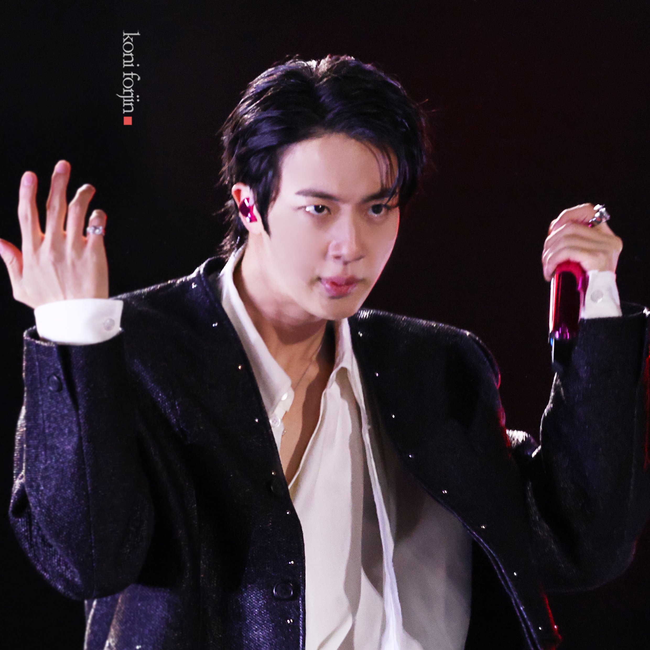 진 (방탄소년단)의 최신 사진