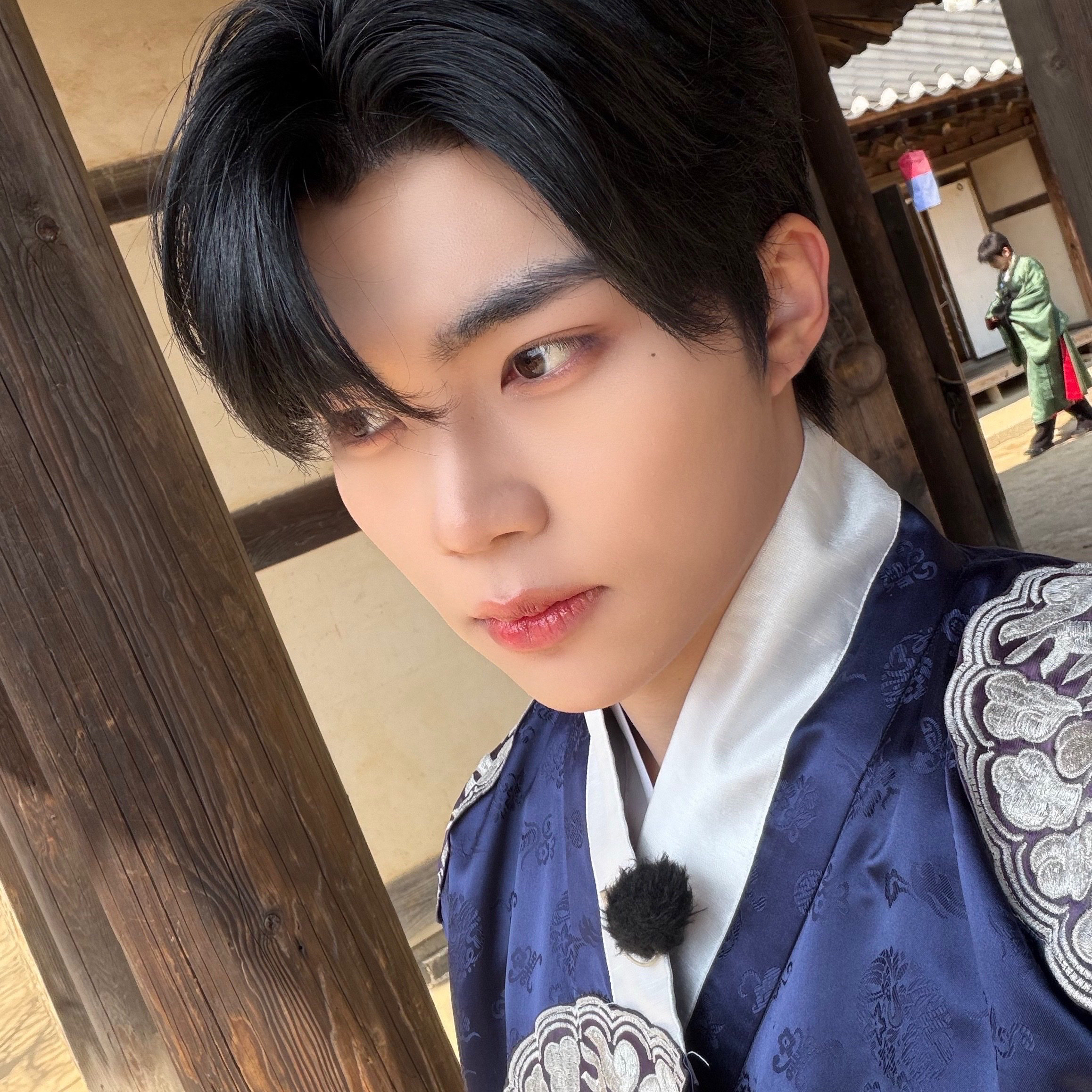 Foto aktivitas terbaru Park Gunwook (ZEROBASEONE)