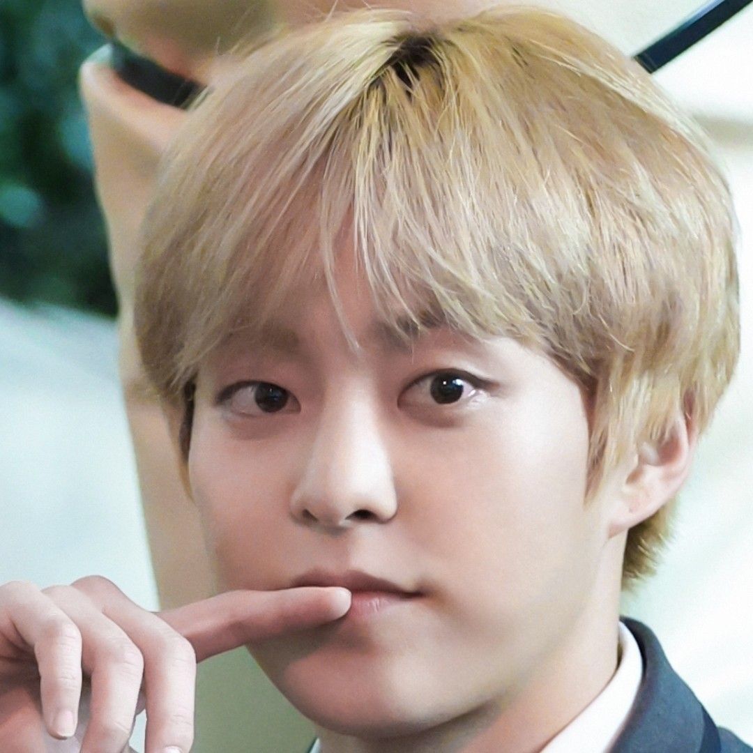 Xiumin (EXO)的幕后花絮