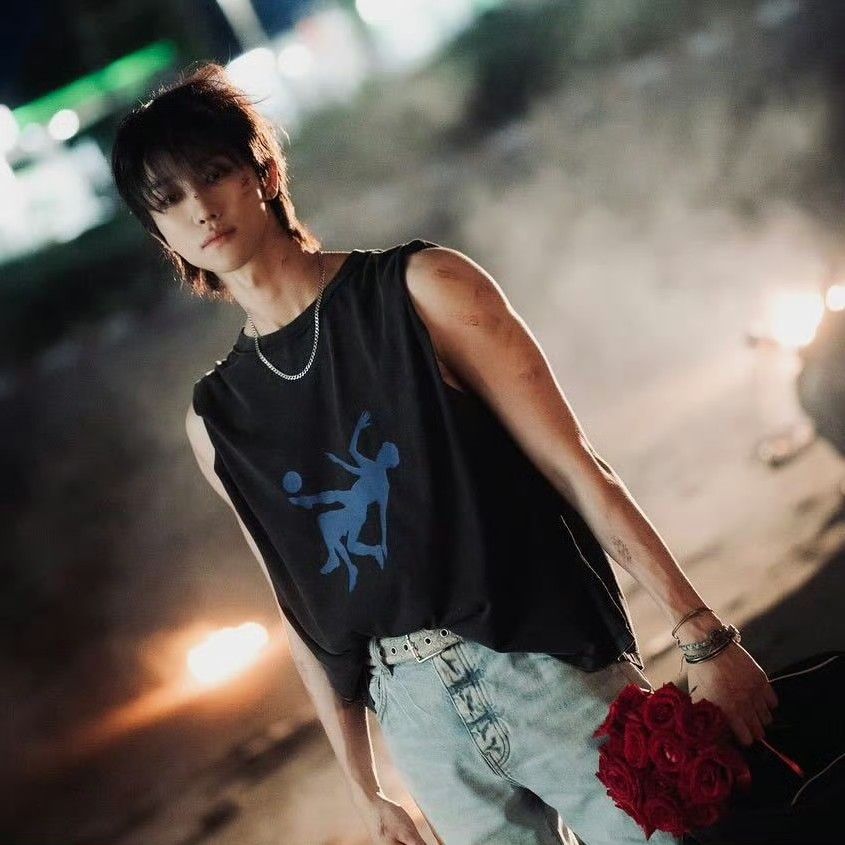 Behind-the-scenes cut of The 8 (SEVENTEEN)