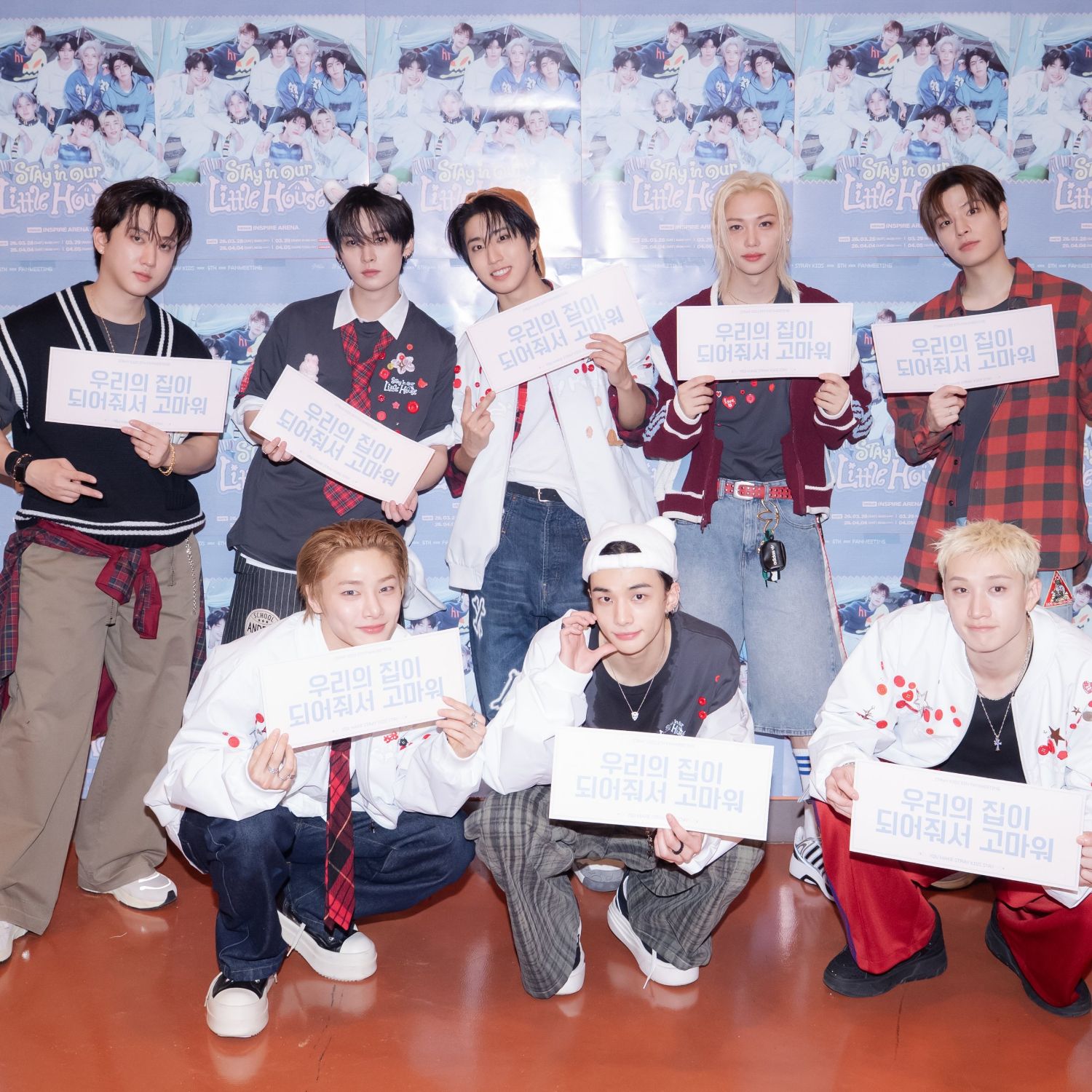 Behind-the-scenes cut of Stray Kids