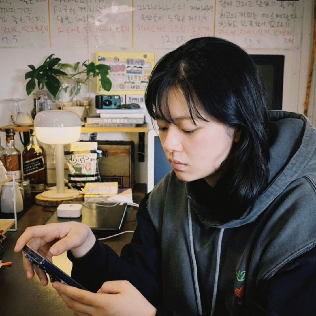 A moment captured by Jeongyeon (TWICE)'s fan