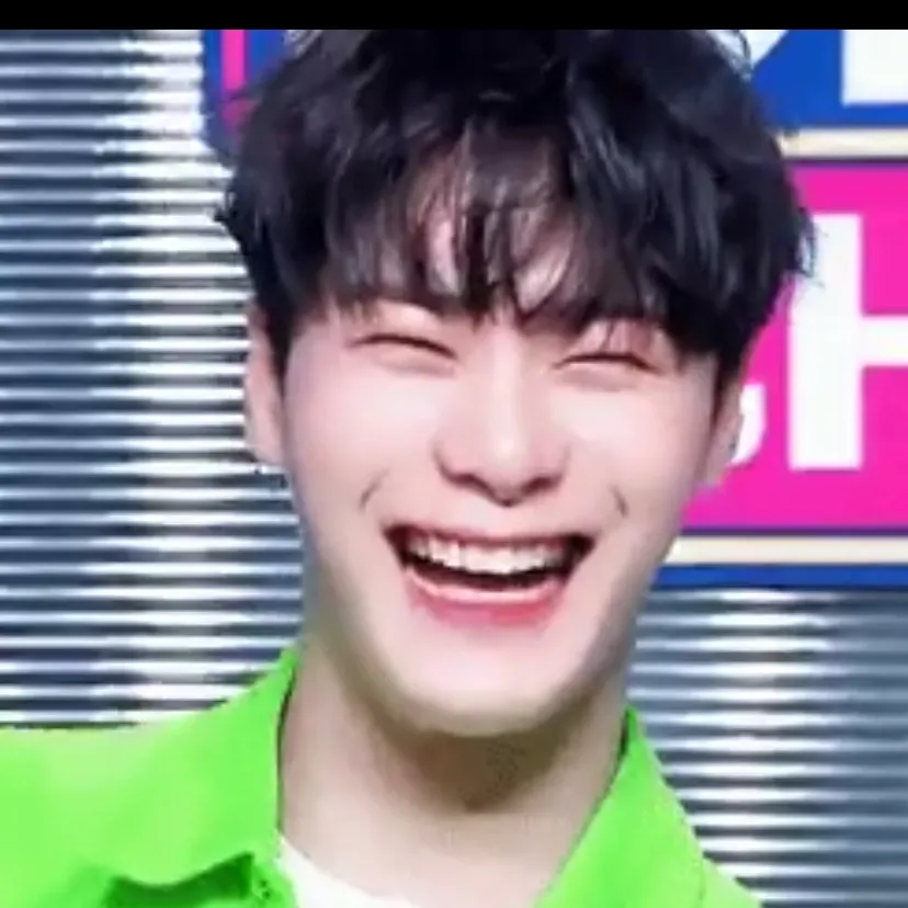A moment captured by Moonbin (ASTRO)'s fan