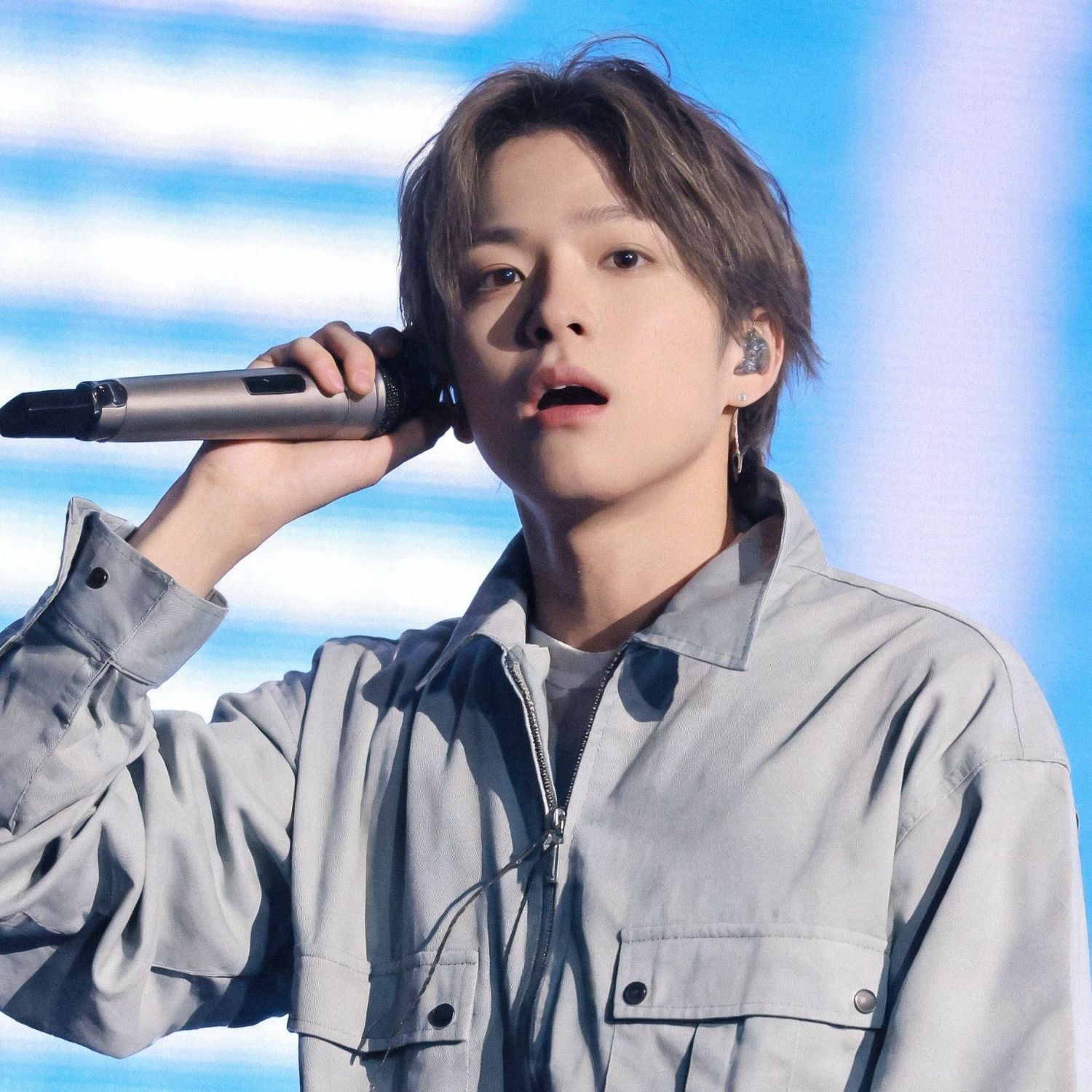 TREASURE的最新照片