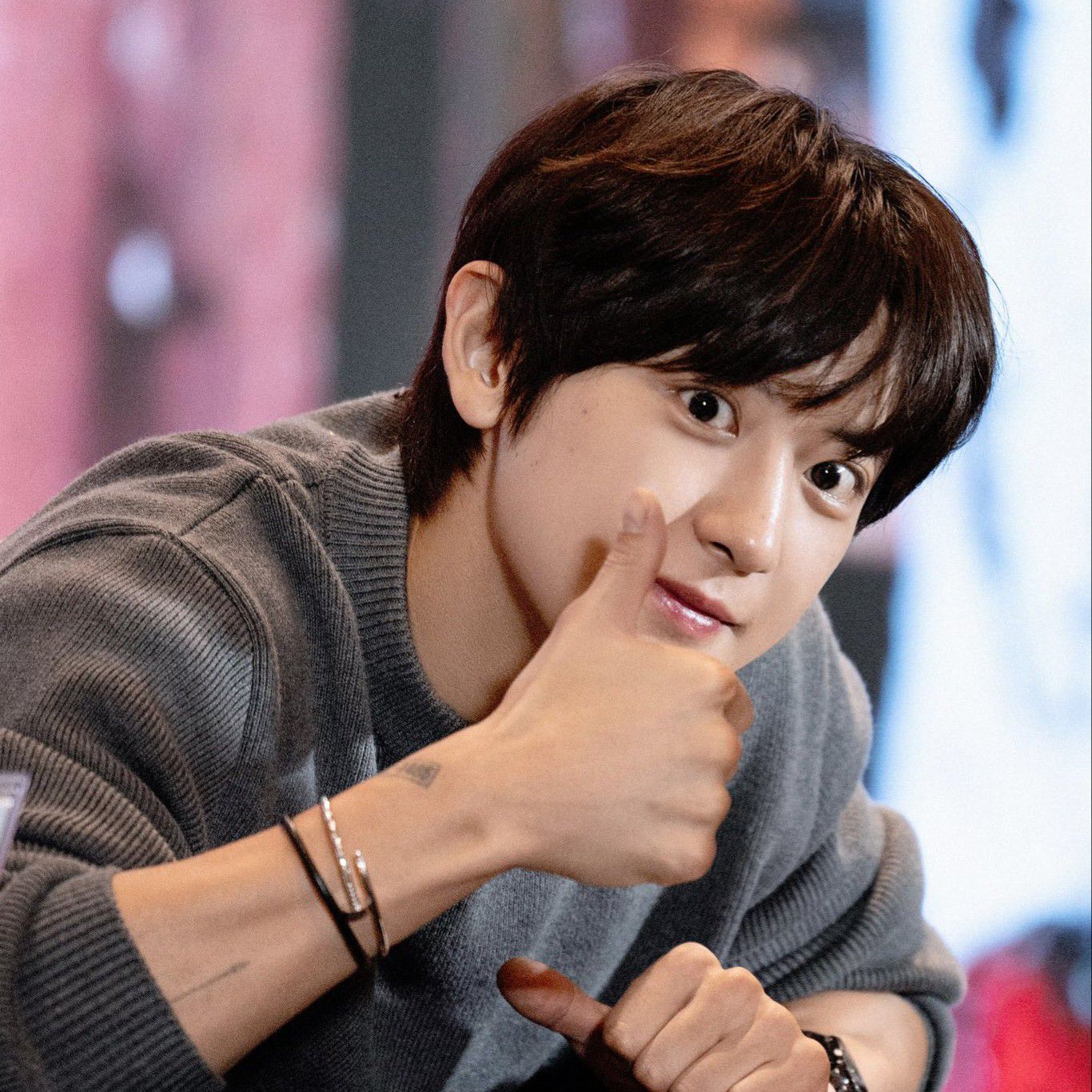 찬열 (EXO)의 비하인드 컷