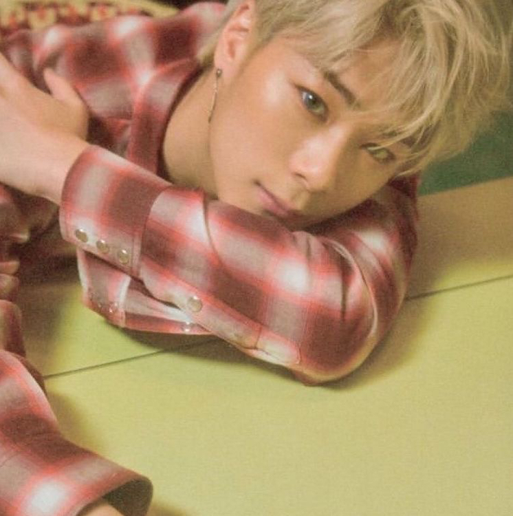 A moment captured by Moonbin (ASTRO)'s fan