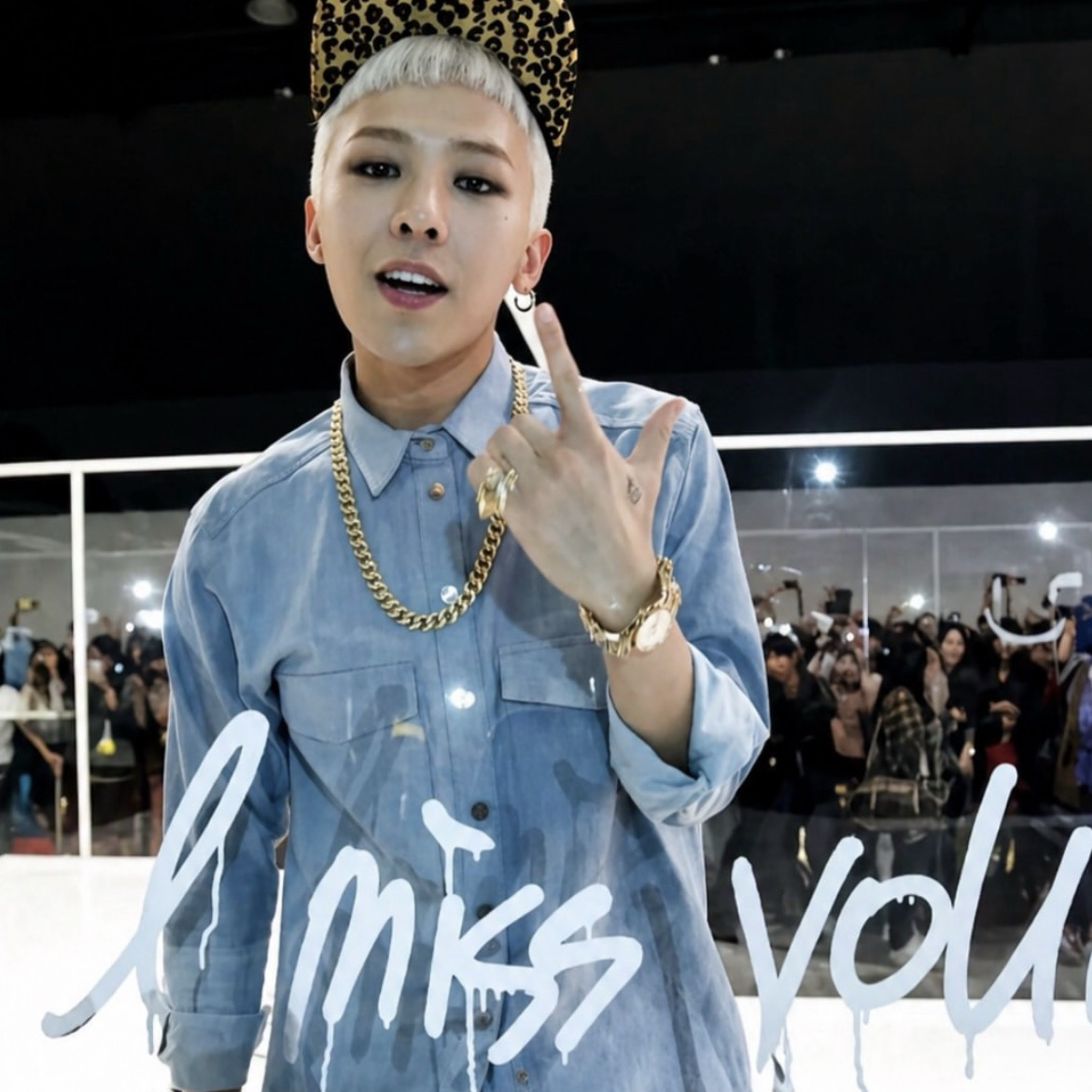 Behind-the-scenes cut of G-DRAGON (BIGBANG)
