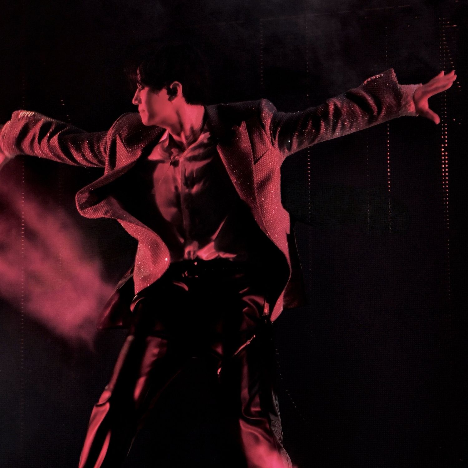 Behind-the-scenes cut of Junho (2PM)