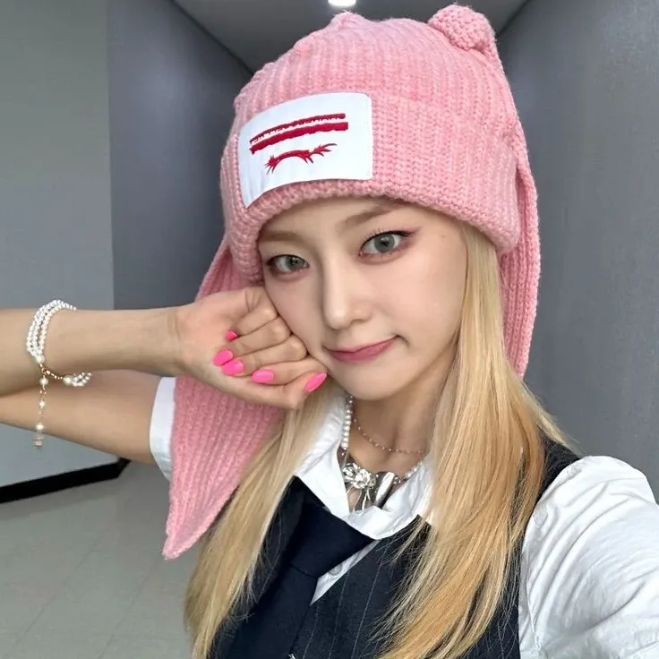 Recent activity shot of Jang Yeeun