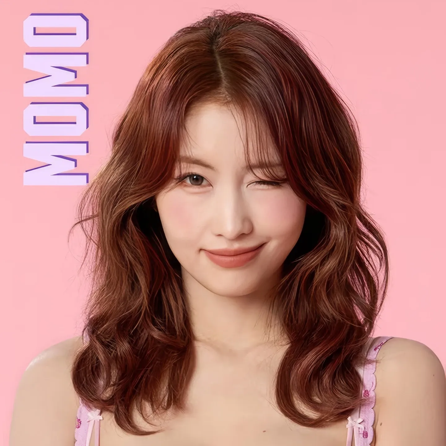 モモ (TWICE)の最新写真