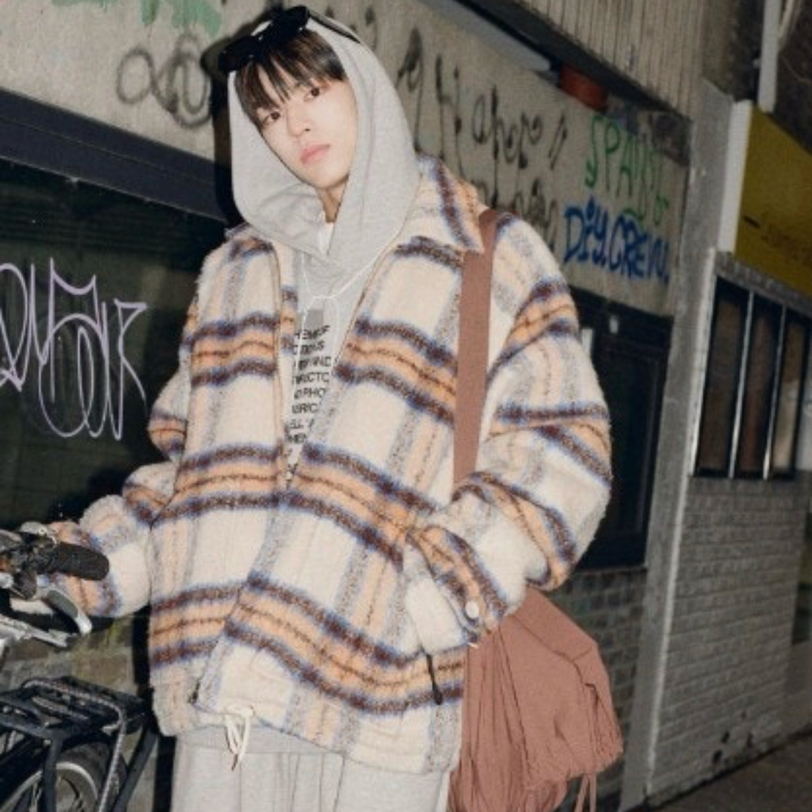 Behind-the-scenes cut of Dohoon (TWS)