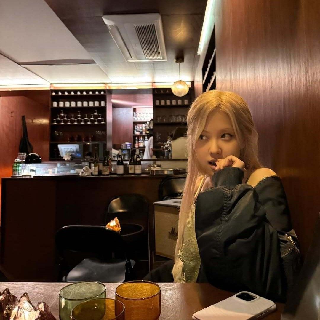 로제 (BLACKPINK)의 비하인드 컷