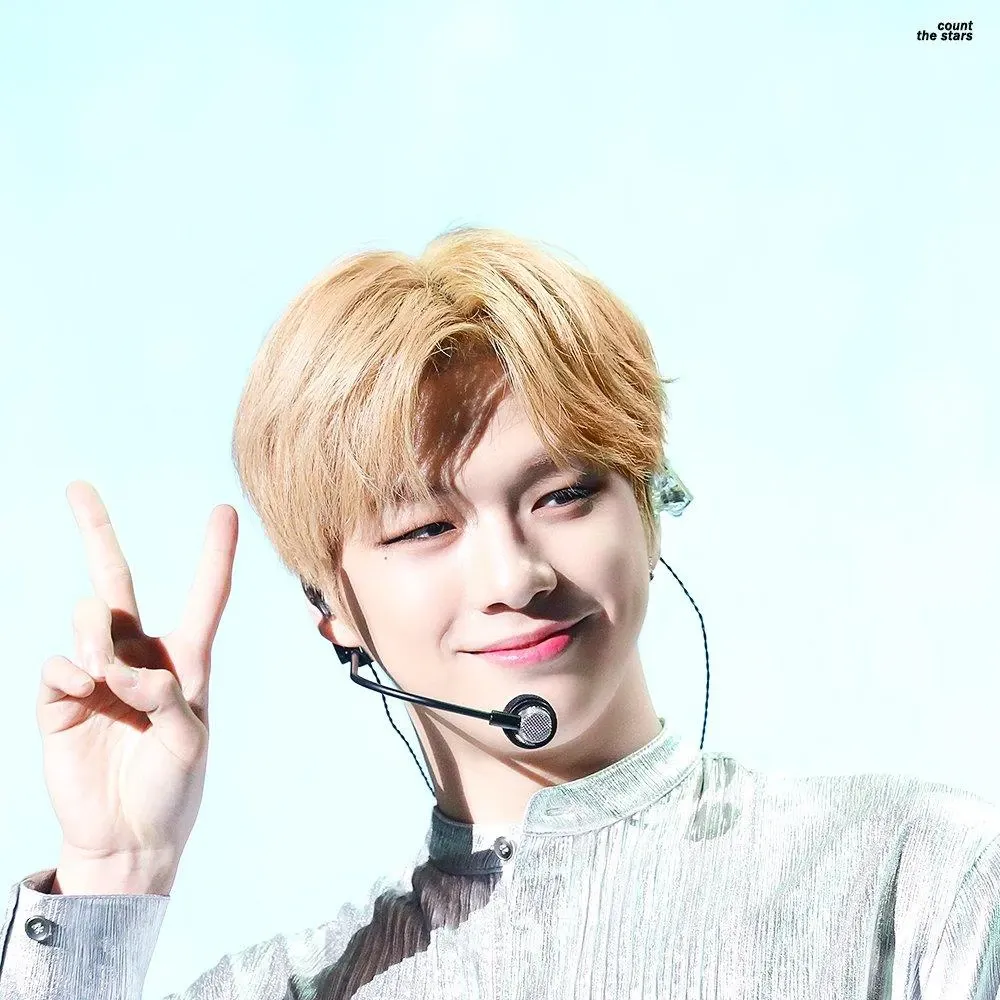 강다니엘의 최신 사진