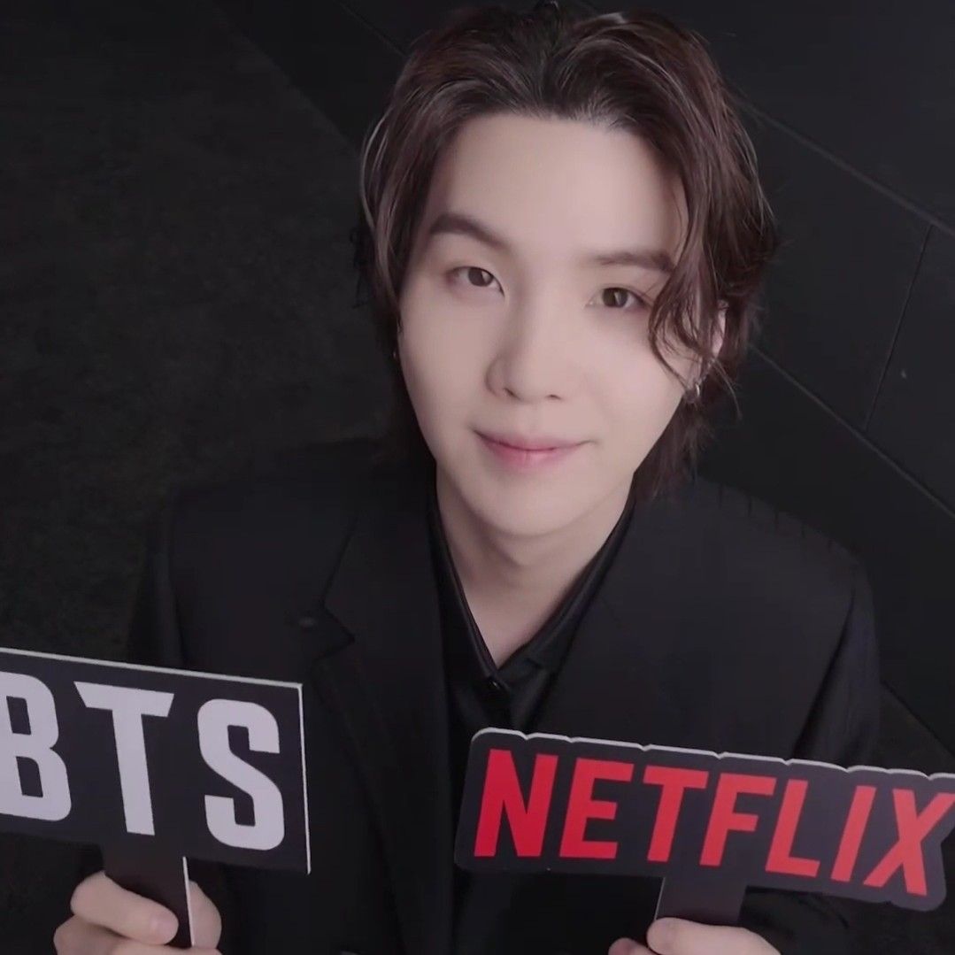 Behind-the-scenes cut of SUGA (BTS)