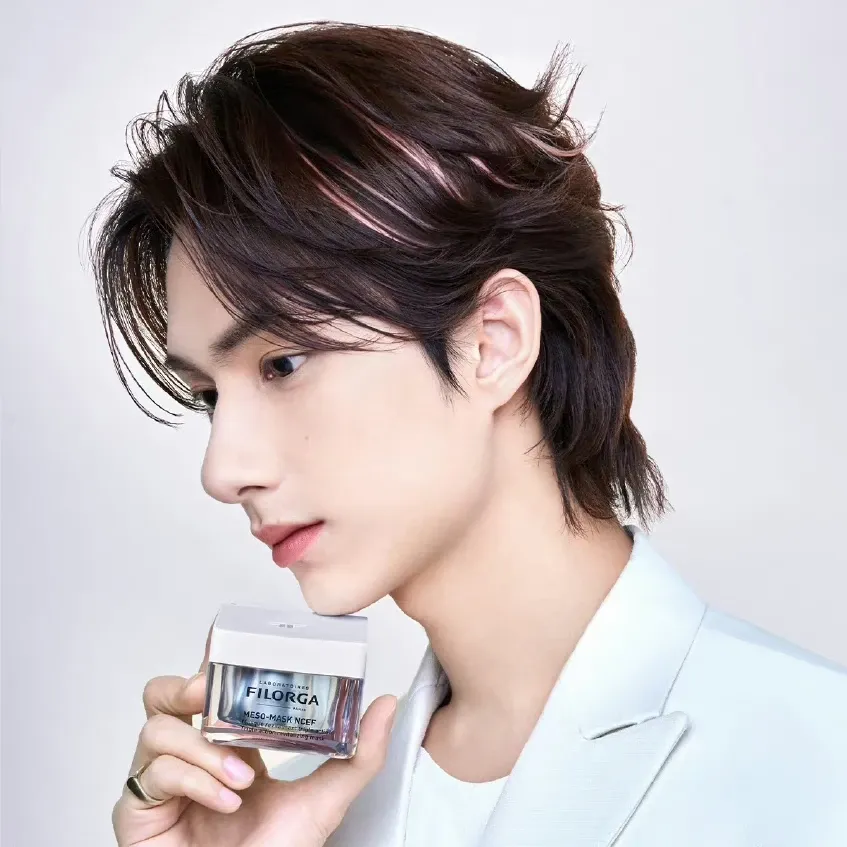 A moment captured by Jun (SEVENTEEN)'s fan