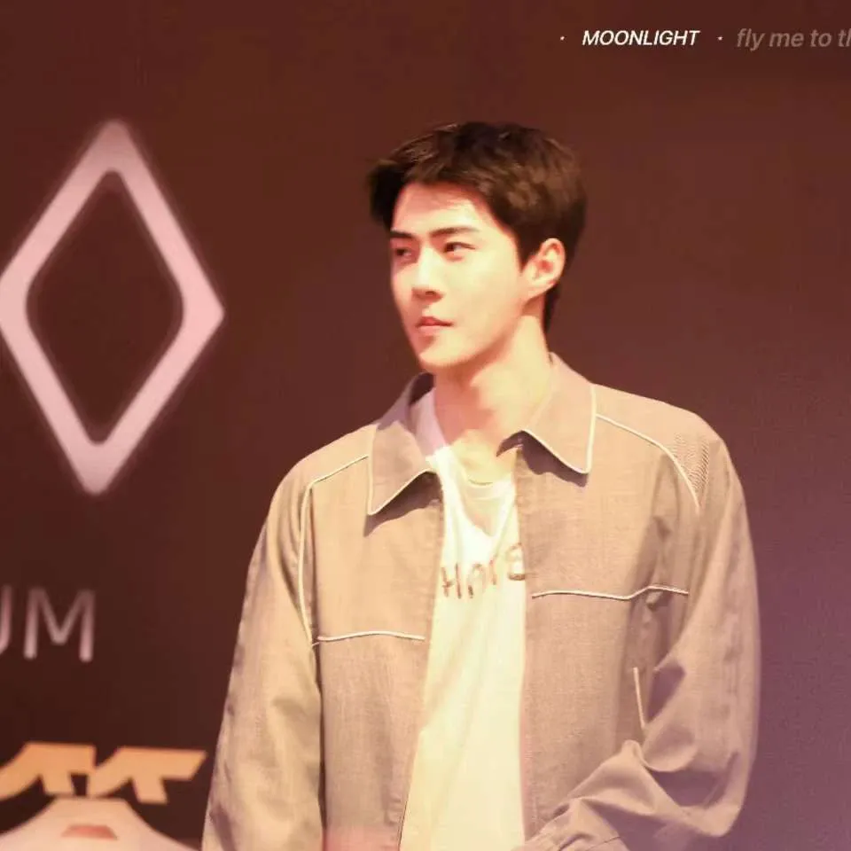 A moment captured by Sehun (EXO)'s fan