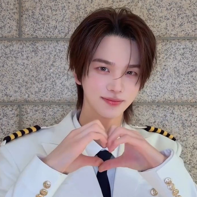 Behind-the-scenes cut of Shinyu (TWS)