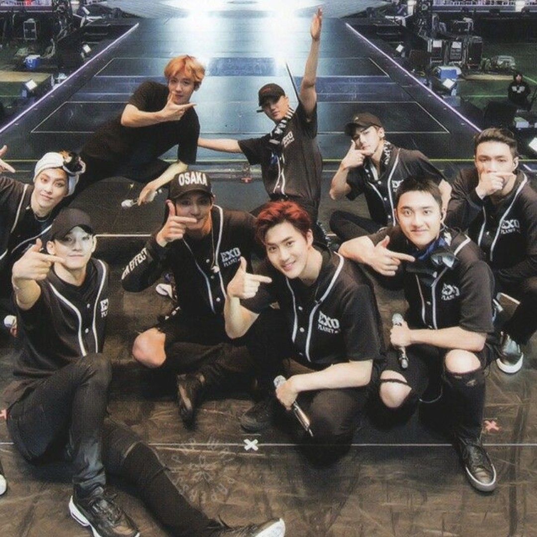 Latest photo of EXO