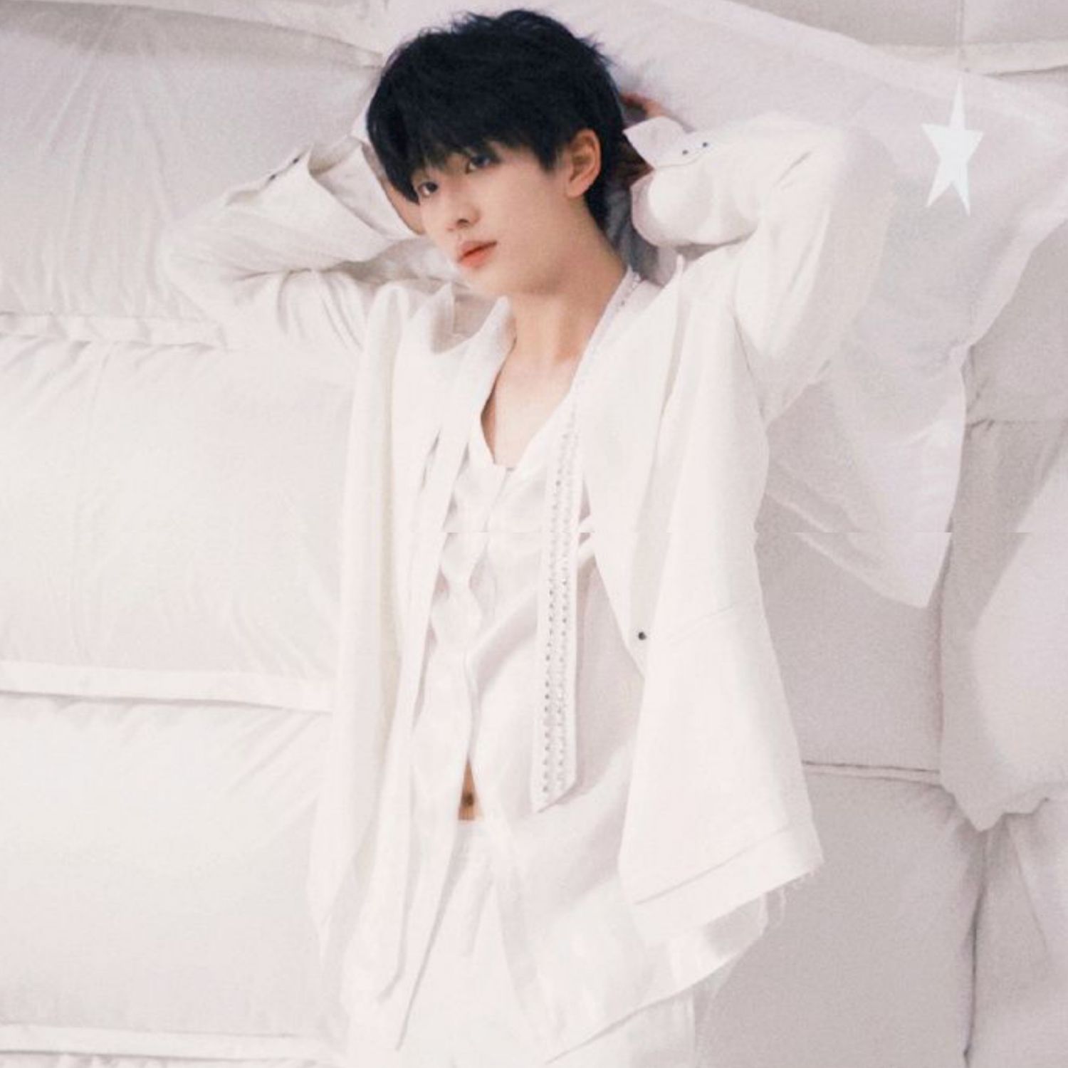 A moment captured by Shen (NexT1DE)'s fan