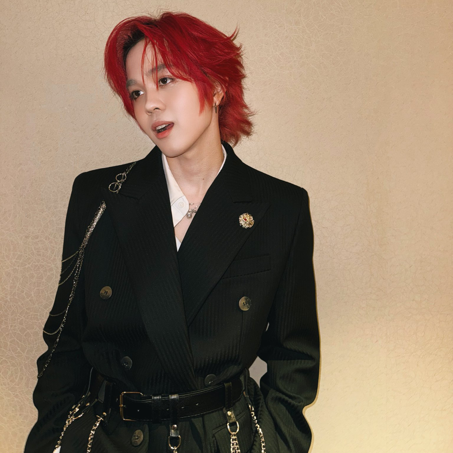 A moment captured by THI-O (NexT1DE)'s fan