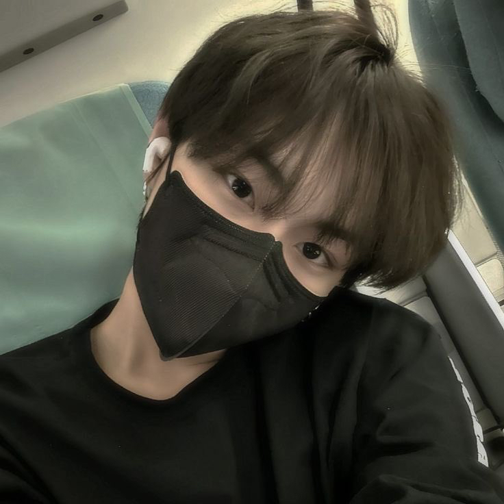 Behind-the-scenes cut of Jungwon (ENHYPEN)