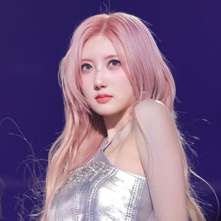 ラミ (BABYMONSTER)の最新写真