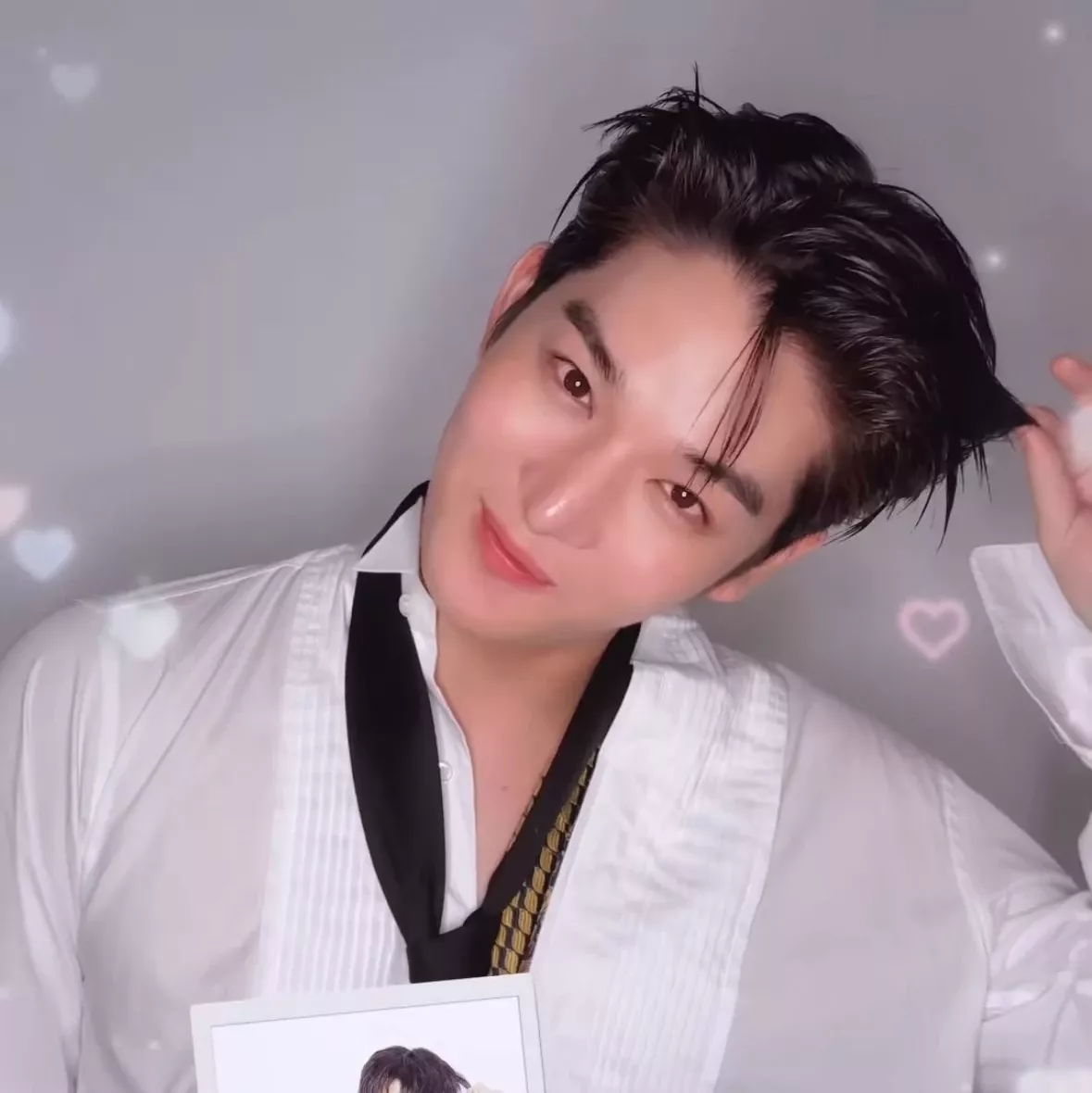 Latest photo of Bae Jinyoung
