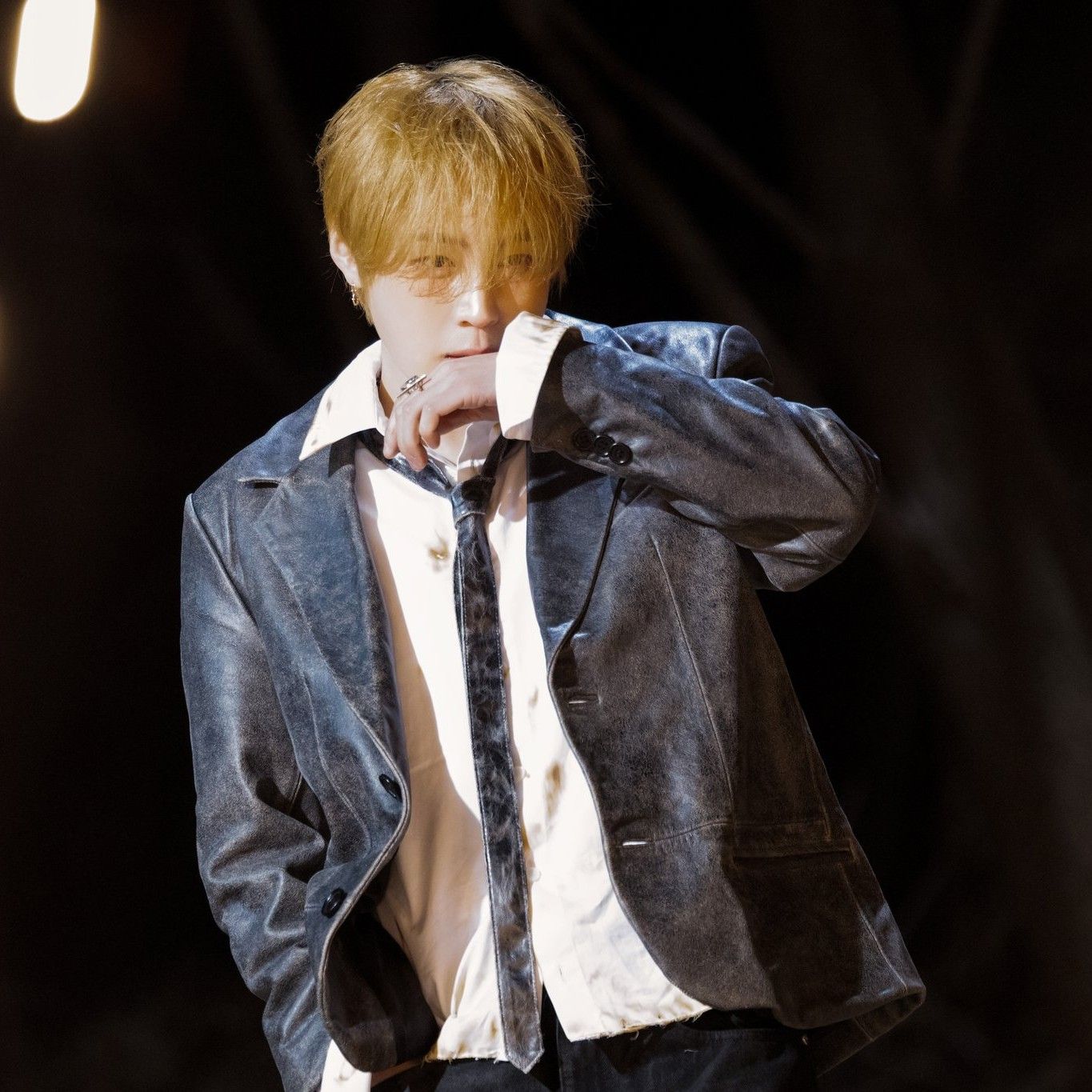 Foto aktivitas terbaru Ha Sungwoon