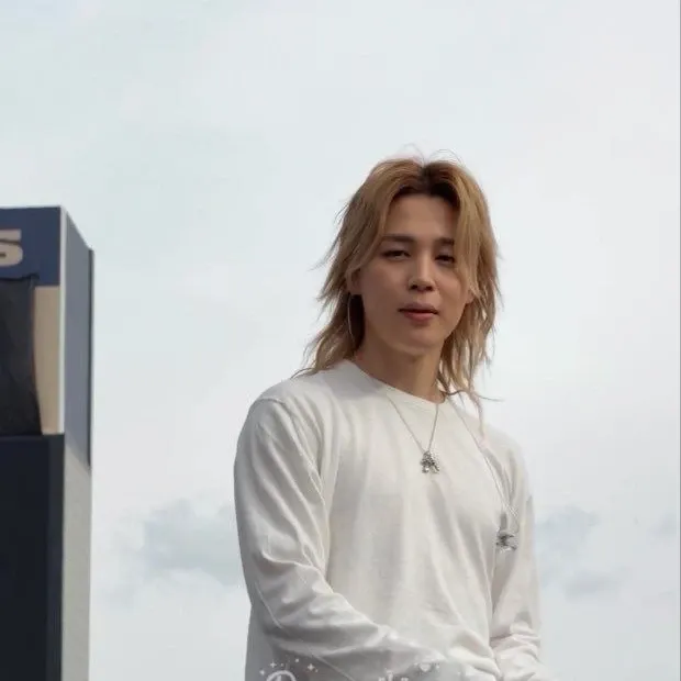 智旻 (防弹少年团)的最新照片