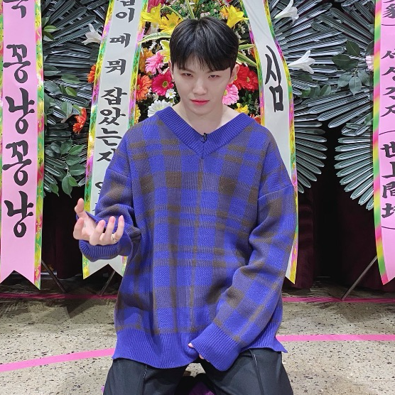 A moment captured by Woozi (SEVENTEEN)'s fan