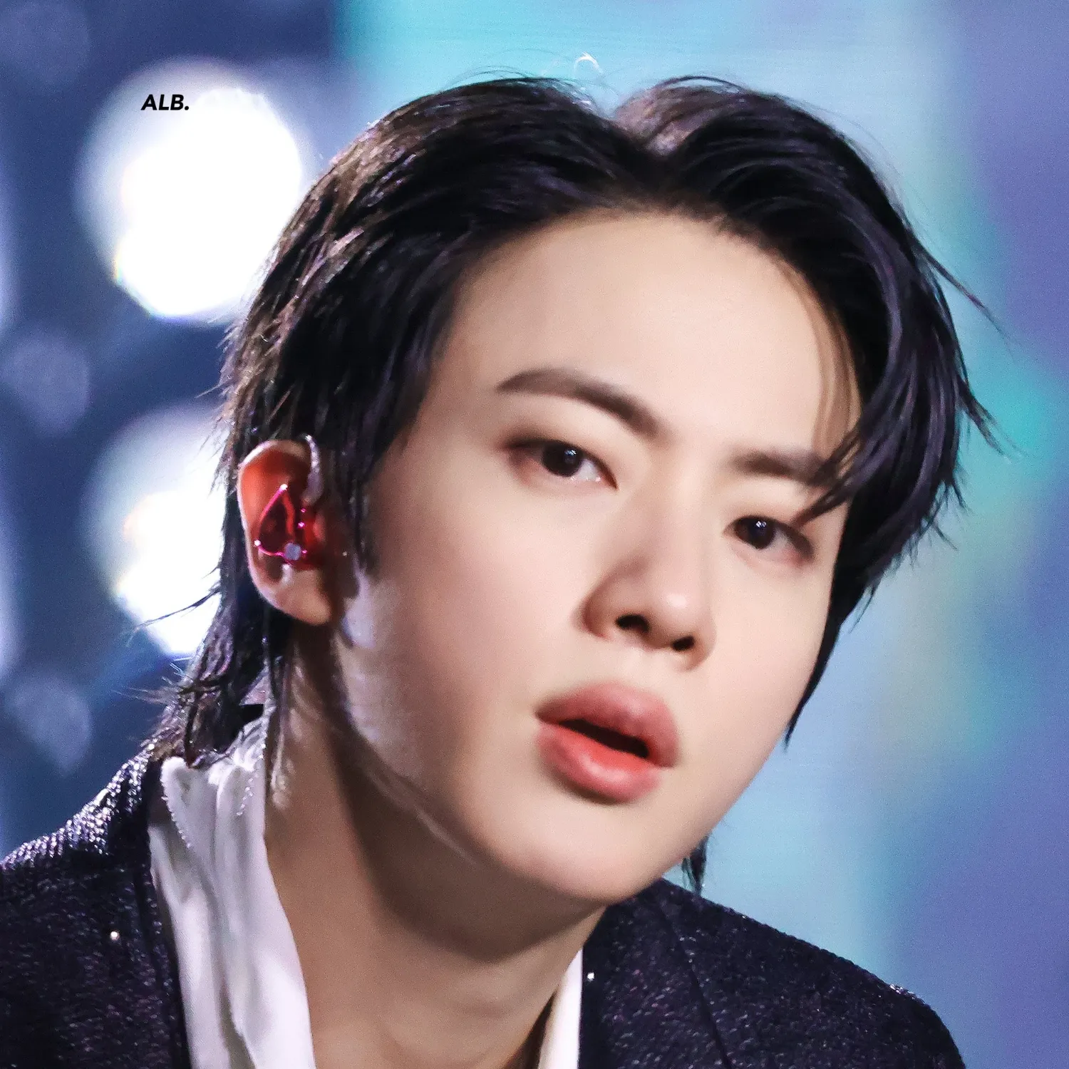 진 (방탄소년단)의 최신 사진