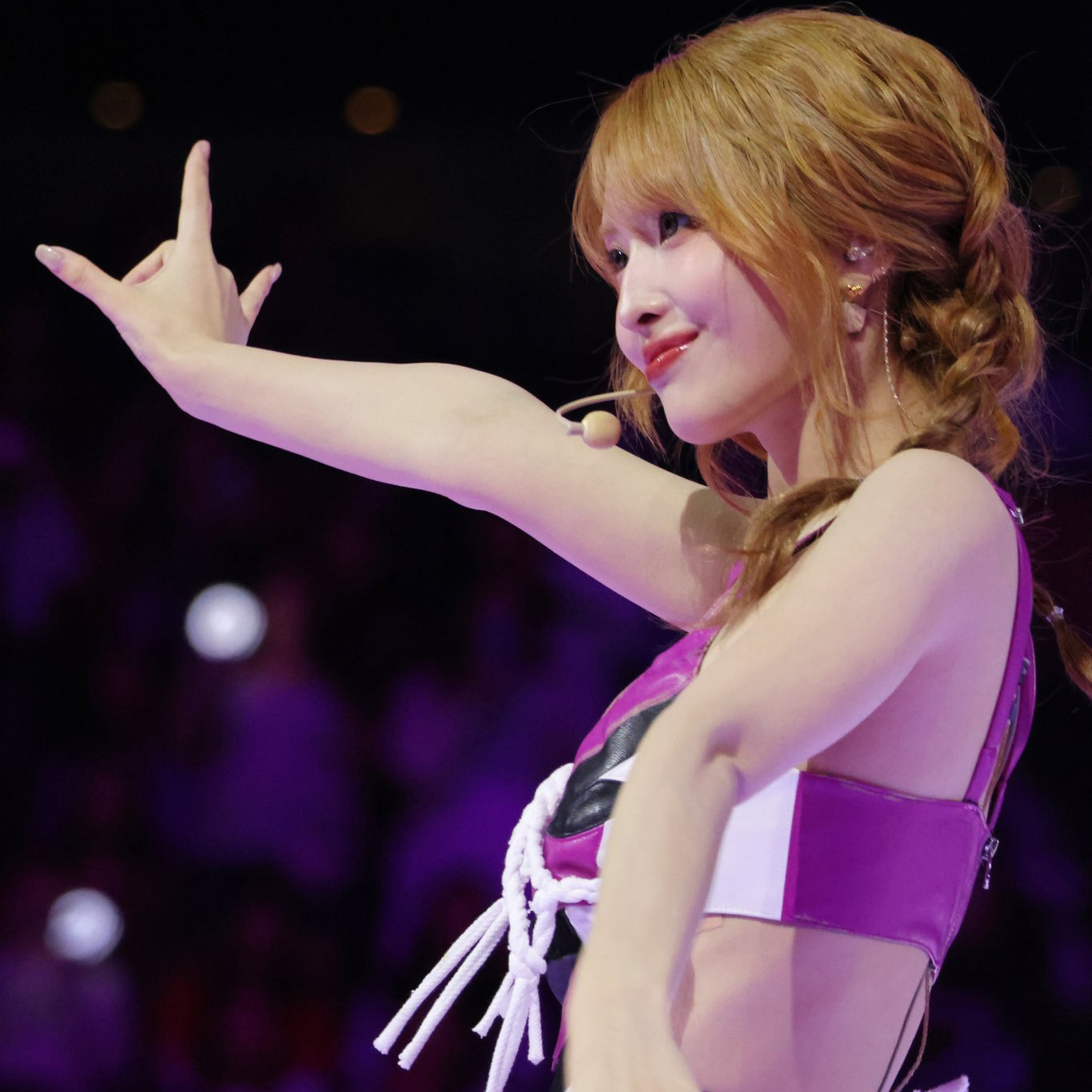 Momo (TWICE)的幕後花絮