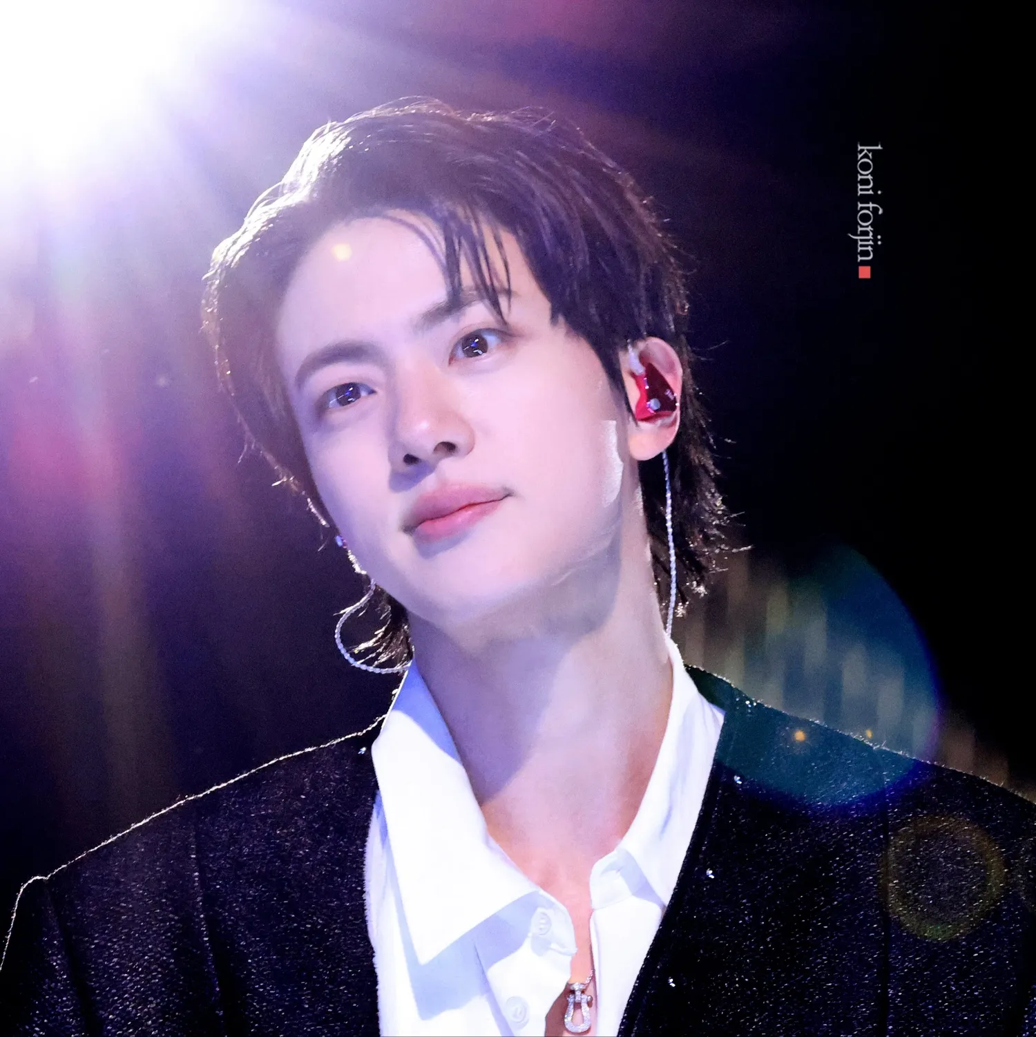 Behind-the-scenes cut of Jin (BTS)