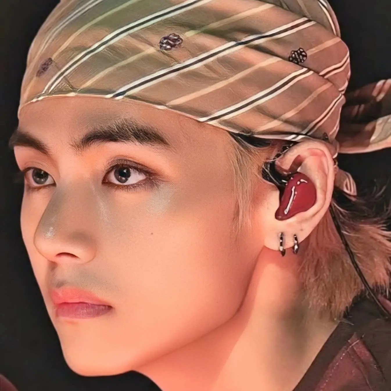 뷔 (방탄소년단)의 비하인드 컷