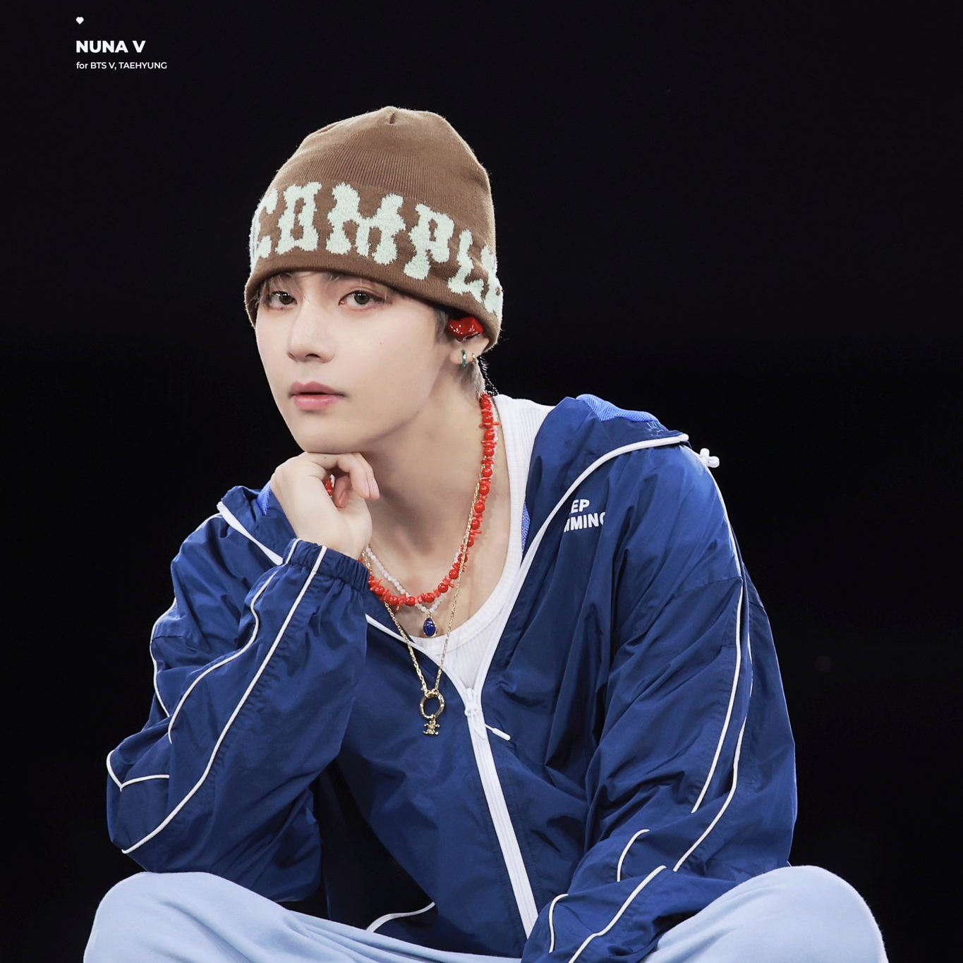 뷔 (방탄소년단)의 비하인드 컷