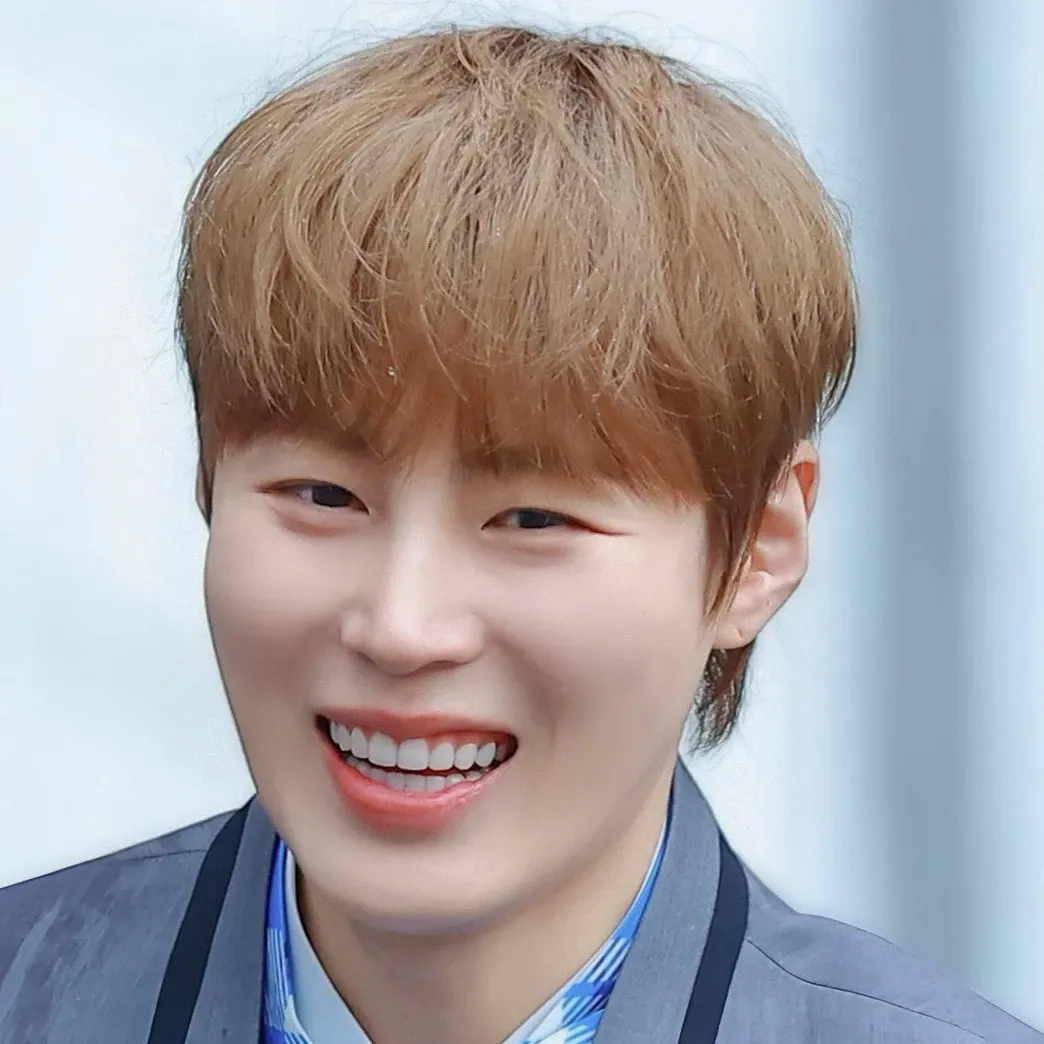 Latest photo of Ha Sungwoon