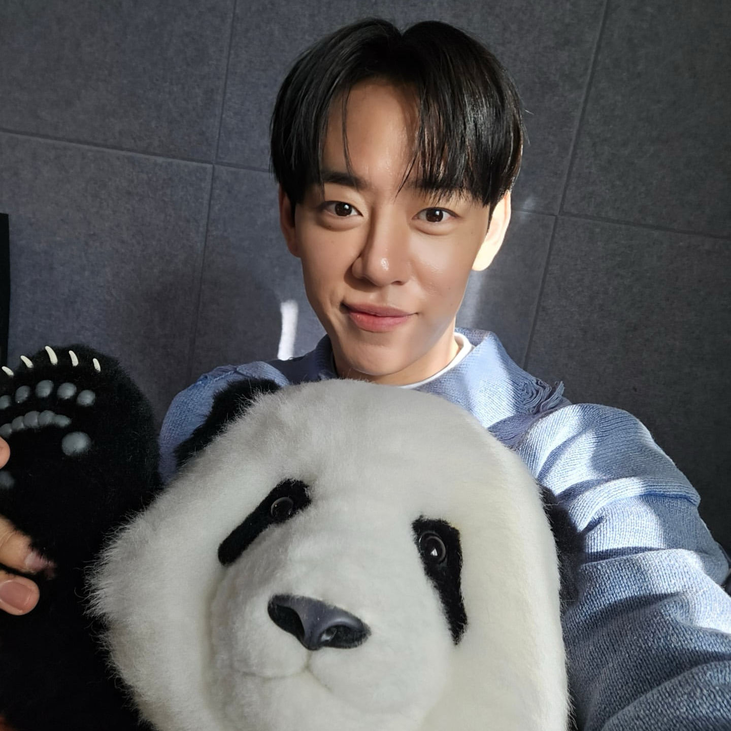 A moment captured by Daehyun (B.A.P)'s fan