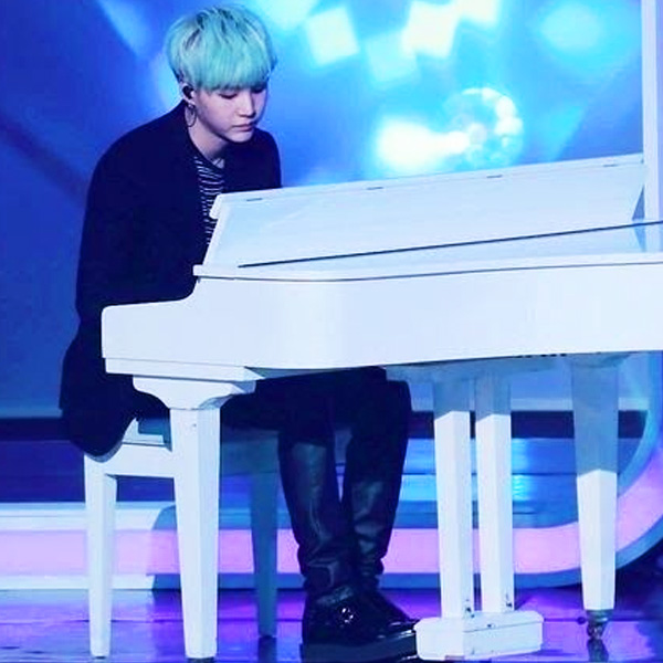 Behind-the-scenes cut of SUGA (BTS)