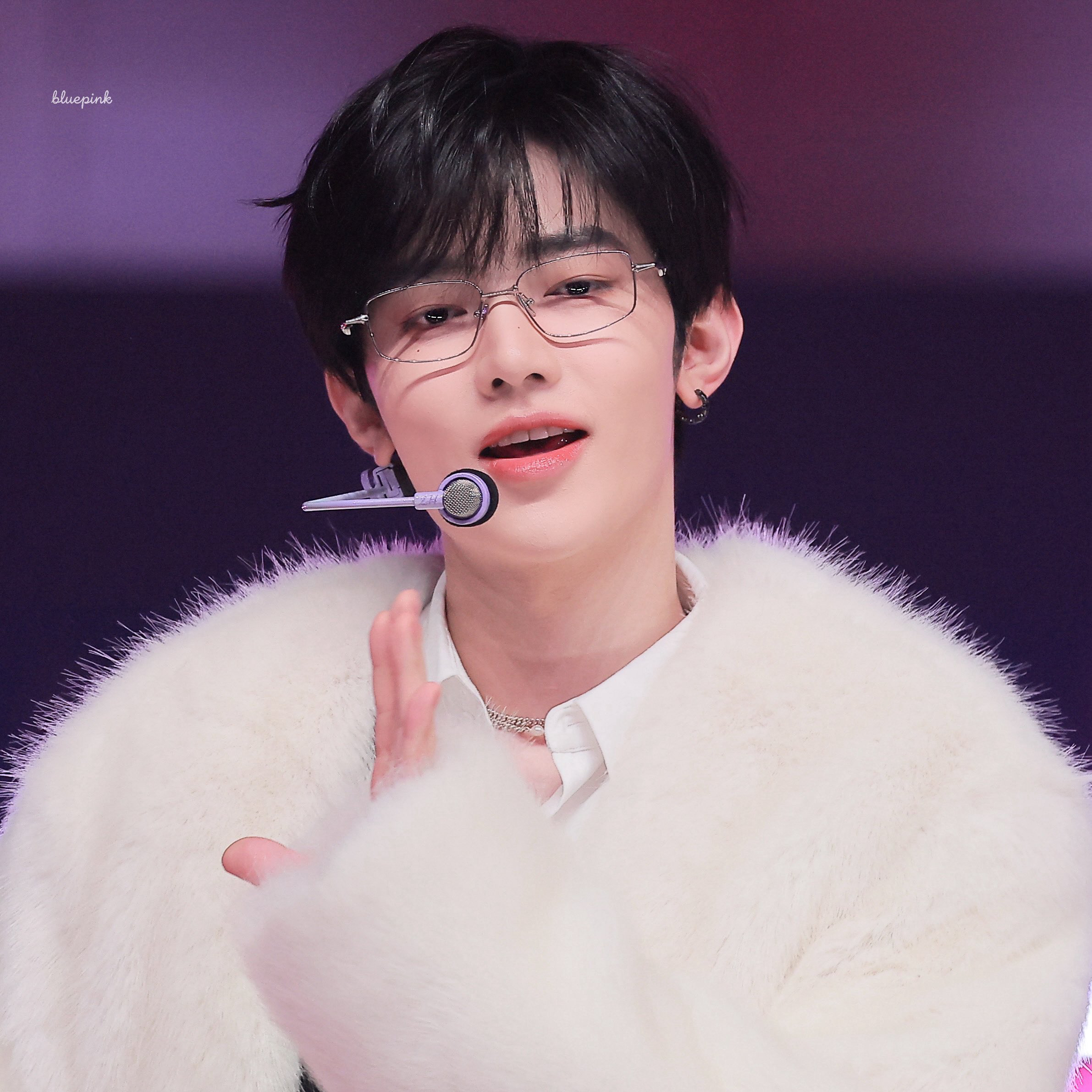 Behind-the-scenes cut of Zhang Hao