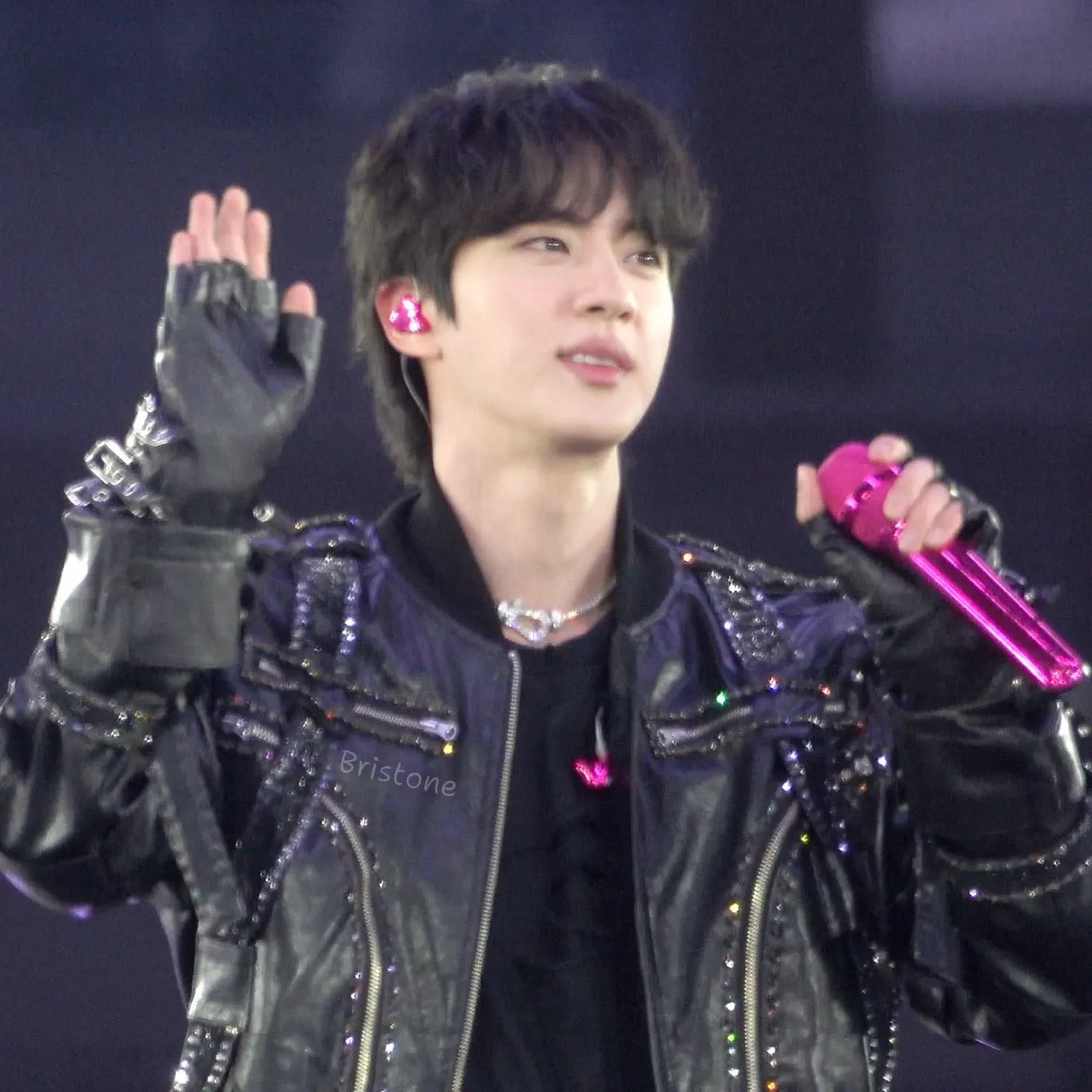 진 (방탄소년단)의 비하인드 컷