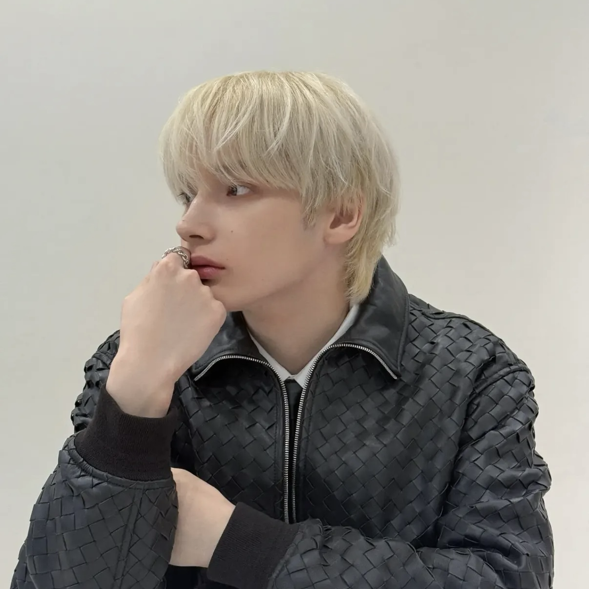 Foto terbaru HueningKai (TOMORROW X TOGETHER)