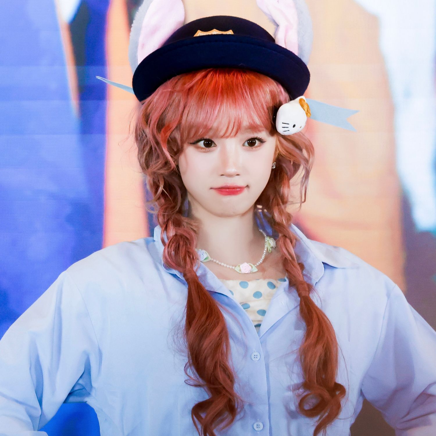 Potret di balik layar Yuqi (i-dle)
