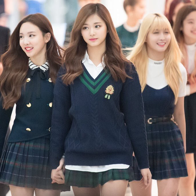 Potret di balik layar TWICE