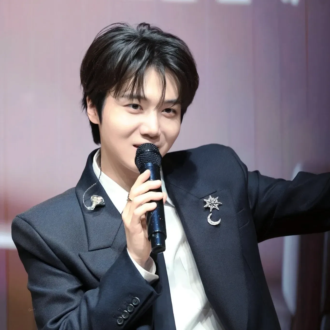 진호 (펜타곤)의 비하인드 컷