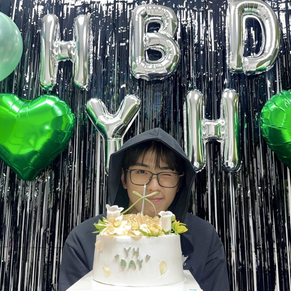 Shining profile picture of Yonghee (CIX) on today's Choeaedol