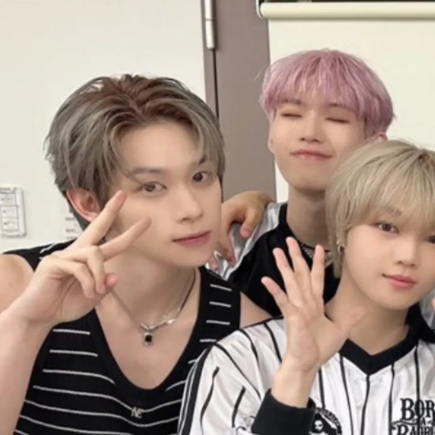 Latest photo of YOUNITE