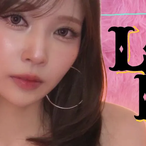 Behind-the-scenes cut of Mayuka (NiziU)